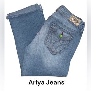 Ariya Capris